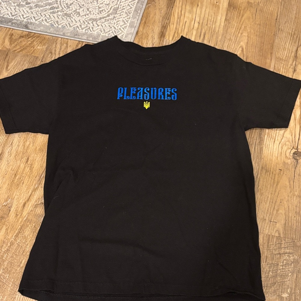 Pleasures Black Short Sleeve Tee